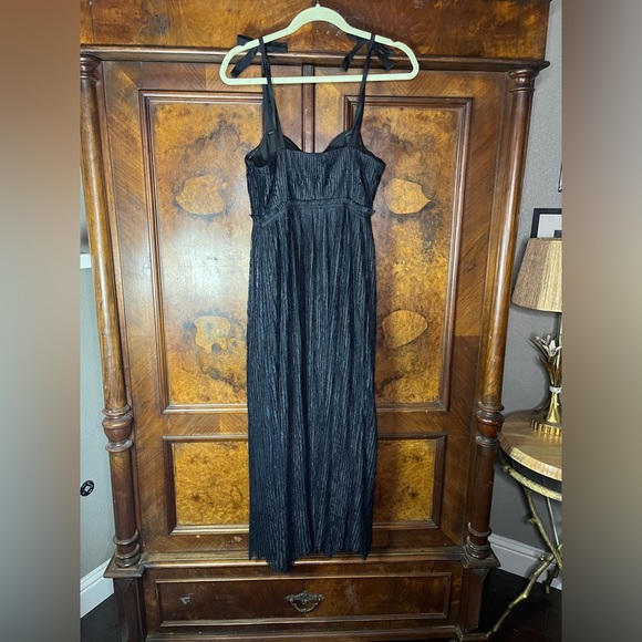 EUC Jonathan Simkhai- Bonnie Lace Plisse Dress. Size 4 - Picture 6 of 13